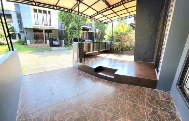 Rumah Strategis Tol dan Kereta Siap Huni di Bintaro