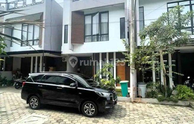 Rumah Cantik Strategis Siap Huni Di Cirendeu Tangsel 1