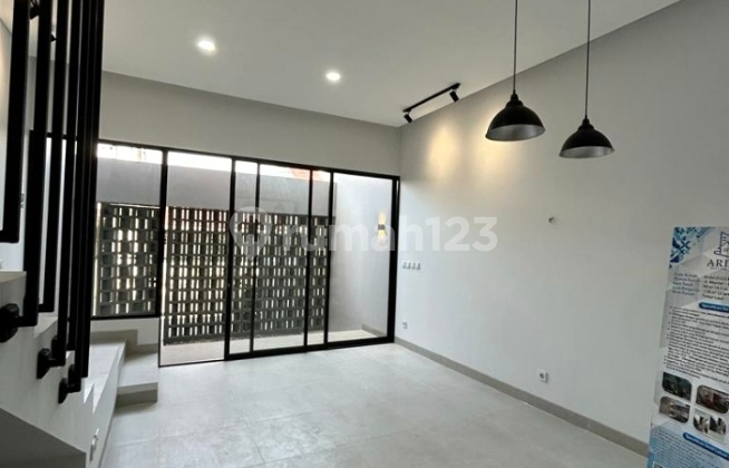 Rumah Cantik Sangat Nyaman Siap Huni di Bsd 2