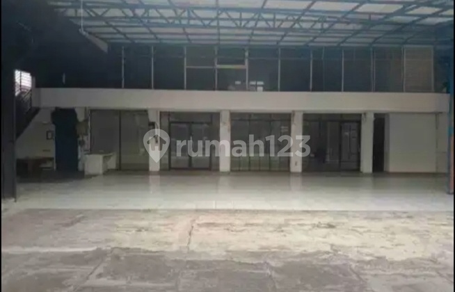 A Very Good and Strategic Business Location by the Roadside in Ciputat