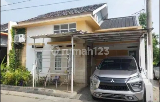 Rumah Mungil Keluarga Kecil Siap Huni Strategis Bintaro Bsd
