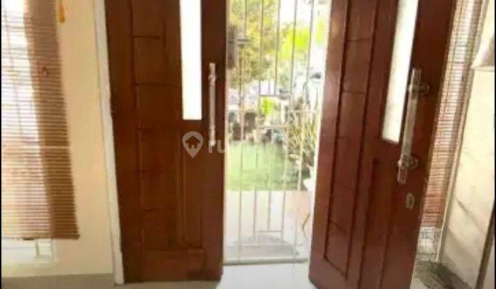 Rumah Bagus Terawat Semi Furnished Strategis Di Ciputat 2