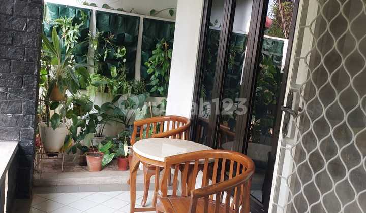 Comfortable and Lush House, Strategically Located, Ready to Occupy in BSD. Comfortable and Lush House, Strategically Located, Ready to Occupy in BSD.