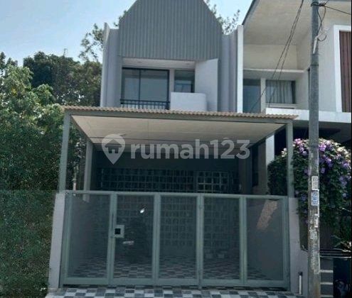 Rumah Cantik Sangat Nyaman Siap Huni di Bsd