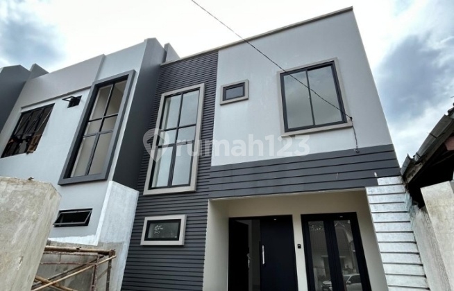 Rumah Cantik Siap Huni Strategis Tol dan Sta Kereta di B S D