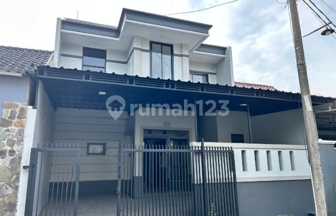 Rumah Siap Huni Sangat Nyaman Strategis di Kawasan B S D