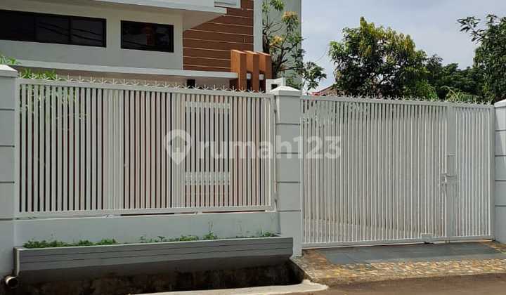 Rumah Ex Kantor Siap Huni dan Usaha Dekat Pusat Kota Tangsel di Pamulang
