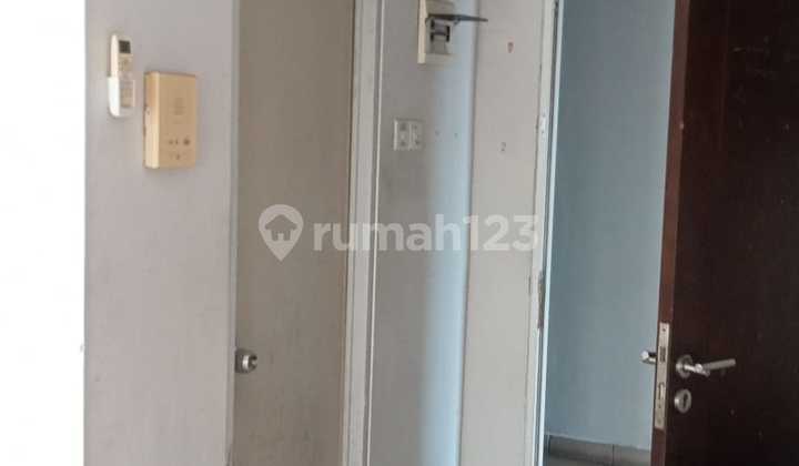 Apartemen Studio Metropolis Surabaya View Kolam (Ln)