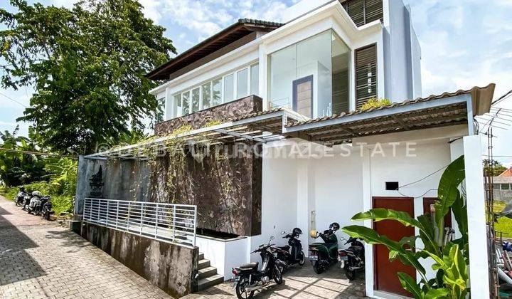 2 BR Beautiful Minimalist Villa In Umalas Dd 1