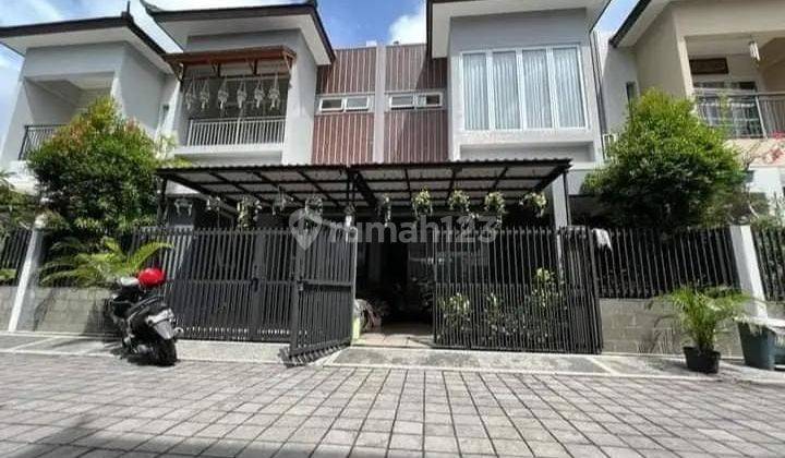 Semi-Villa Minimalist House, 2nd Floor in Kesambi Kerobokan Ev 1