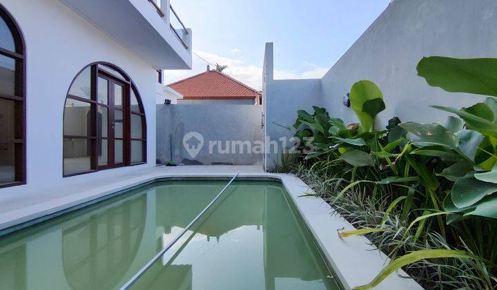 Modern Mediterranean Design 2 Bedrooms Villa In Tumbak Bayuh It 1