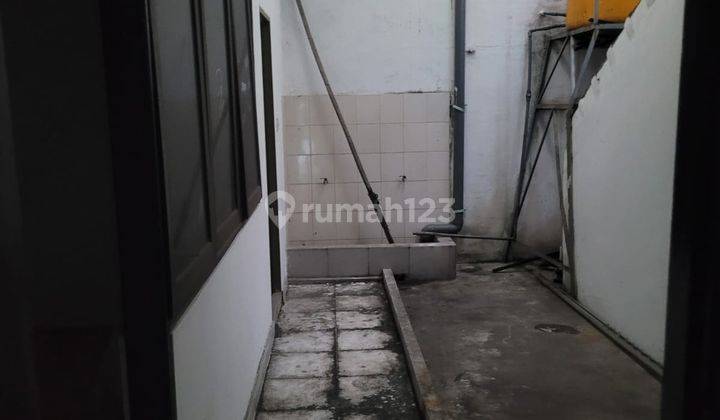 3 Floor Shophouse on Jalan Gatsu Tengah Denpasar Jl 2