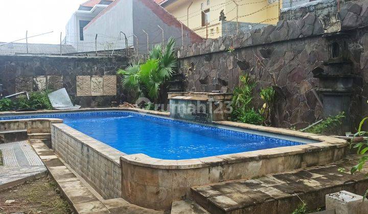 RUMAH 2 LANTAI DI TUKAD BATANGHARI DENGAN KOLAM RENANG RM 2