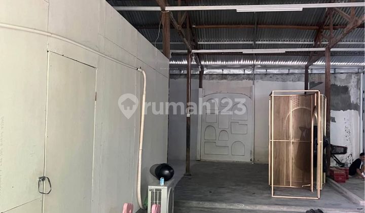 Over Kontrak Tanah dan Bangunan di Buluh Indah - Ct