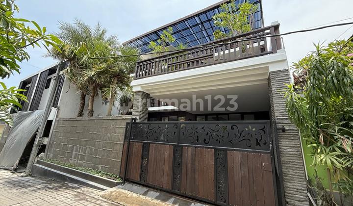 3-Story 4-Bedroom House in Canggu Ready to Occupancy Cn