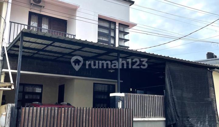 RUMAH MODERN MINIMALIS 2 LANTAI DALAM CLUSTER ONE GATE SYSTEM IC