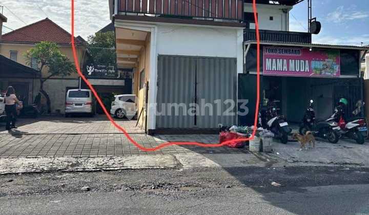 Premium Location! Commercial Space on the Main Street of Pura Demak WN.