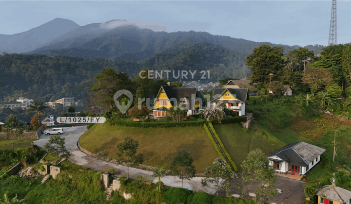 Villa 2 Lantai Suasana Asri dan Nyaman di Cipanas Kab Cianjur 1