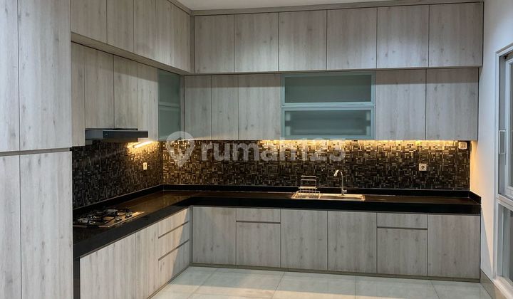 Rumah Mewah Katamaran Indah Pik Minimalis Modern 2