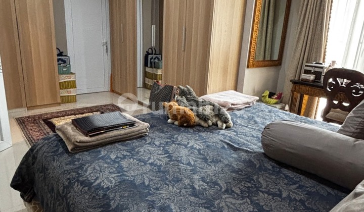 For Sale Comfortable and Strategic Flood-Free Residence in Bintaro Sector 9 2