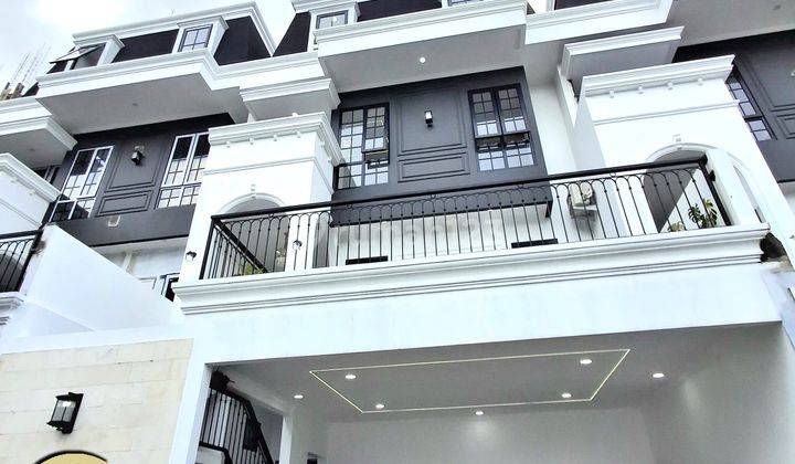 Rumah Luxury American Modern Classic di Jakarta Selatan Leaf7683