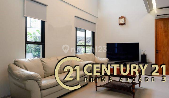 Dijual Rumah Cantik Dengan Privet Pool di Emerald Bintaro Et5532 1