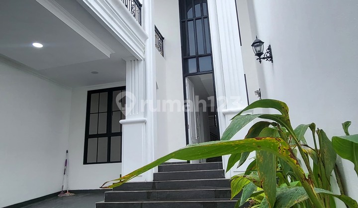 Di Jual Rumah American Classic di Bintaro Sektor 9 2