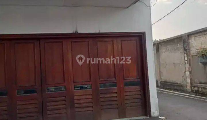 Rumah Luas Ada Kolam Renang Dan Lokasi Strategis Jaksel Stsv6969 2