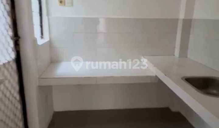 House for Rent 2 Floors in Bintaro Sector 9 2
