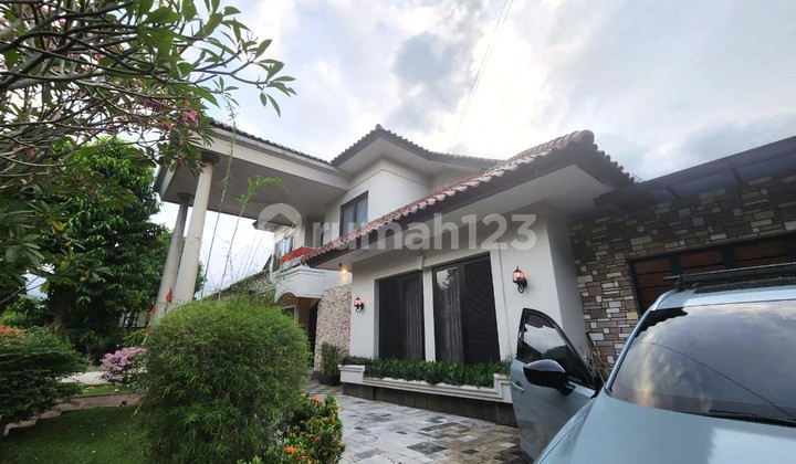 For Sale House in Bintaro Sector 8