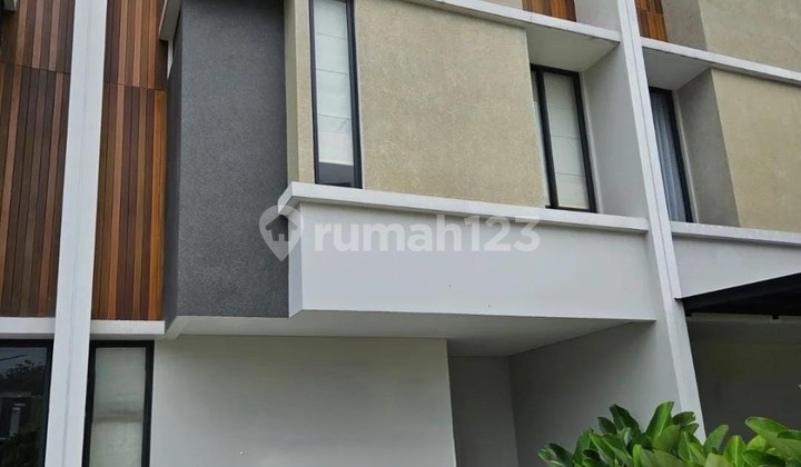 Ready-to-Live House Cluster Near KRL Access in Bintaro