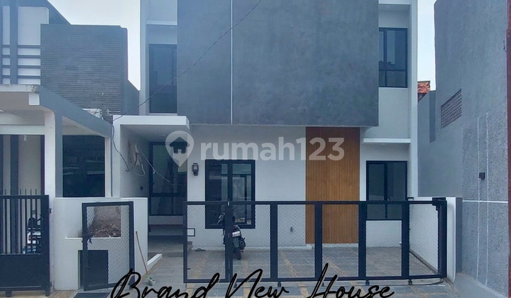 Rumah Siap Huni Modern 2 Lantai di Bintaro Sektor 3