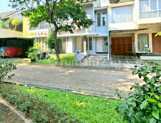 Rumah Depan Taman Di Emerald Bintaro Jaya  9002