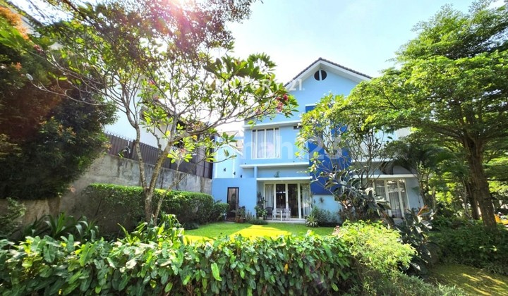 Rumah Luas Rapi Siap Huni Posisi Hook Di Emerald  8074 