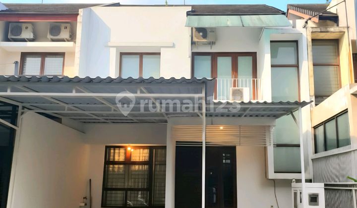 Dijual Rumah Cantik di Emerald Bintaro 4540