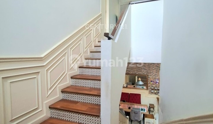 Aesthetic Hook House in Emerald Bintaro 8925 2