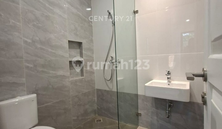 Dijual Rumah di Daerah Bintaro Puri Mediterania 8636