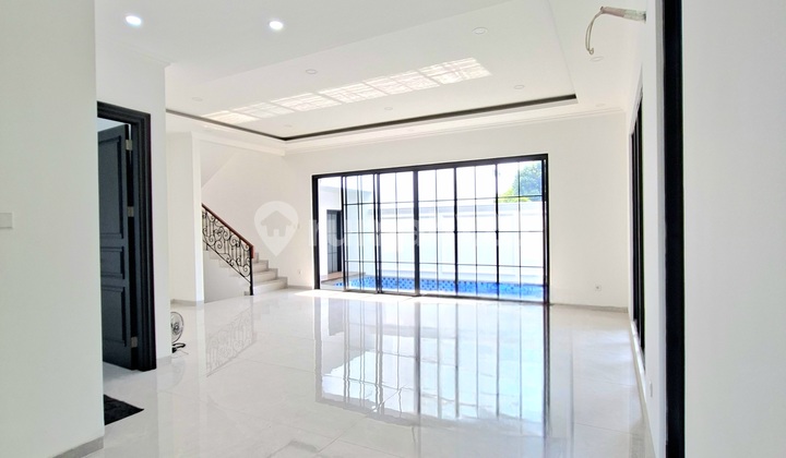 Rumah American Classic dengan Kolam Renang di Kebayoran Bintaro