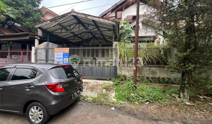 Rumah Rusak Perlu Renovasi Depan Taman Dekat Marcopolo Bcc 