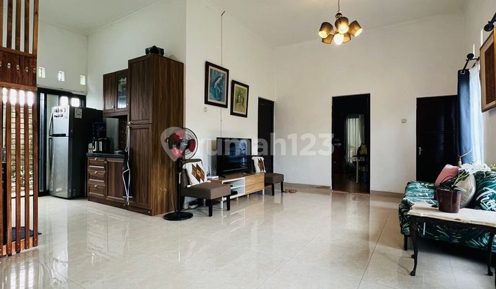 Serene Semi-Furnished Villa House Near Bogor Station