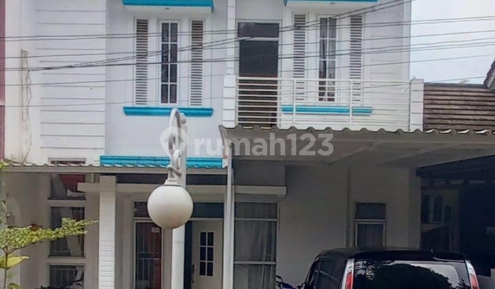Rumah Minimalis Depan Taman di Perumahan Bcc Bukit Cimanggu City
