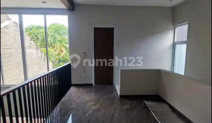 Dijual Rumah Asri dan Sejuk View Danau Dalam Cluster di Bnr 2