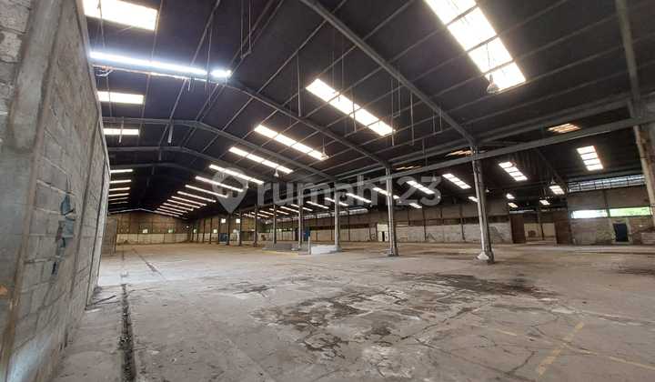 Pasir Gombong Cikarang Warehouse for Rent, Suitable for Business, Container Access in Industrial Area