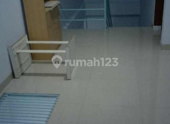 Ruko Lokasi Strategis di Jalan Dewi Sartika Ruko Lokasi Strategis di Jalan Dewi Sartika