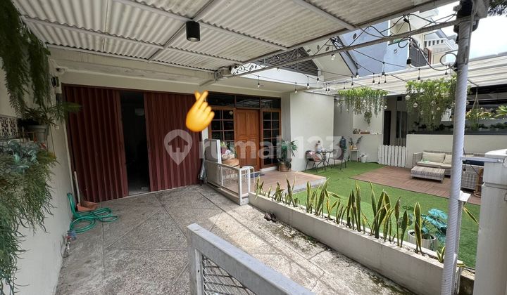 Jual Rumah Homie di Singgasana Pradana hadap Timur siap Huni