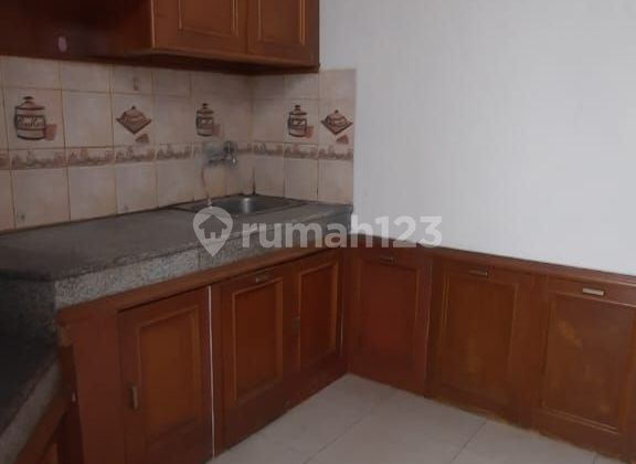 Rumah sejuk nyaman di Singgasana Pradana SHM Barat