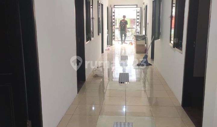 Rumah Kost di Sayap Alun2 3 Lantai, ada KM dalam semua 2