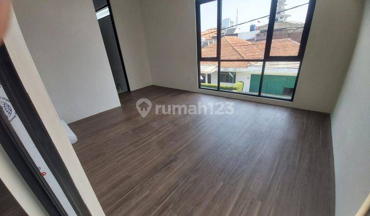 Rumah Baru Minimalis Cantik di Jalan Sekelimus 1