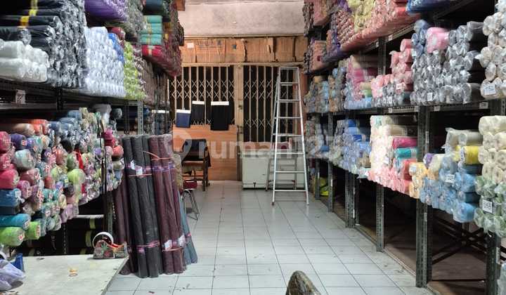 Ruko Rendeng di Tengah Kota Lokasi Strategis di Kebonjati Ruko Rendeng di Tengah Kota Lokasi Strategis di Kebonjati