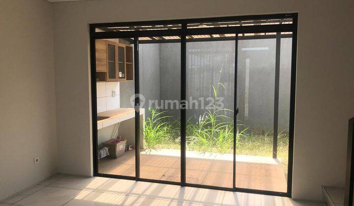 rumah siap huni minimalis di kota baru parahyangan 1
